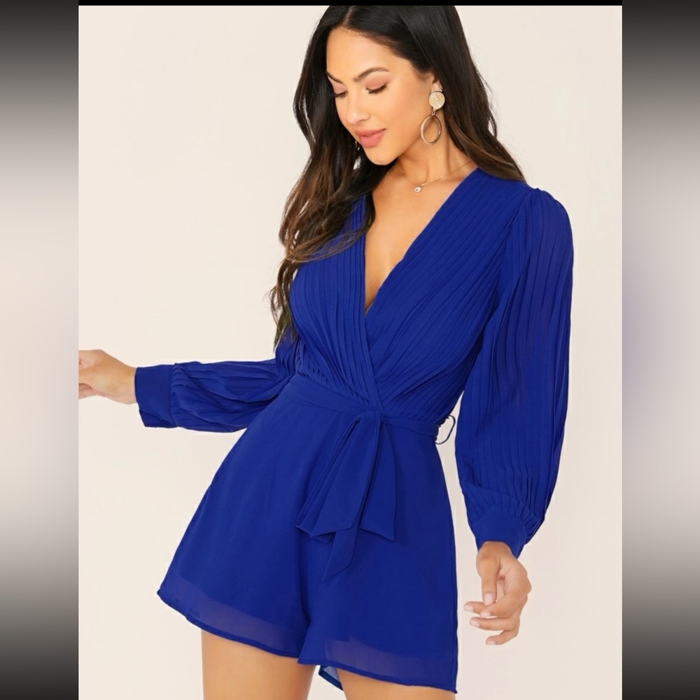 Shein plunge neck long sleeve romper size S